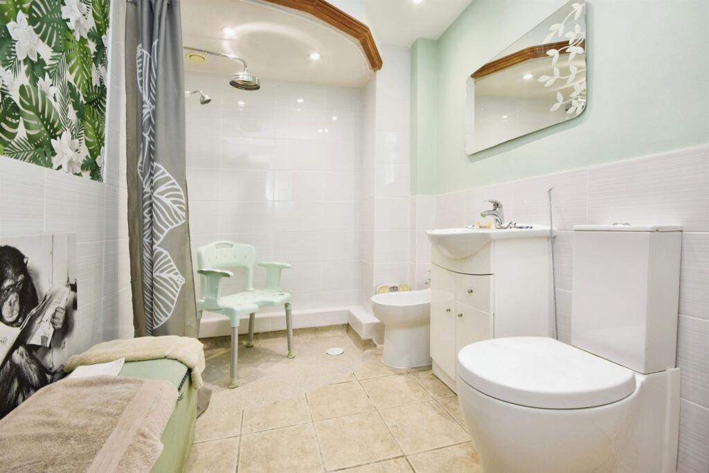 Additional image 12 of Hedingham Road, Gosfield, Halstead