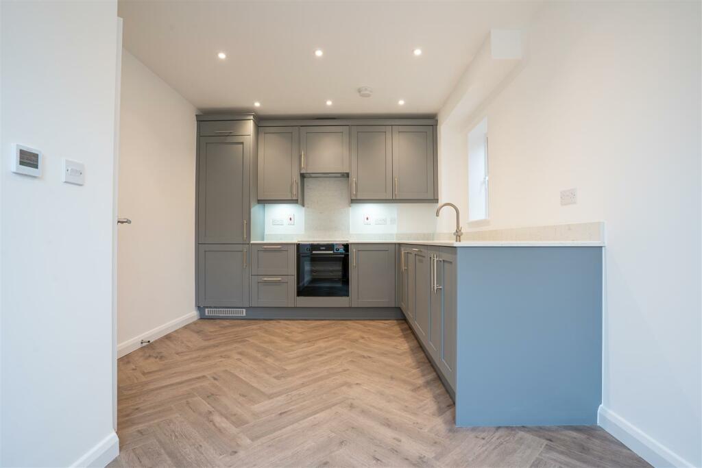 Additional image 4 of Scholars Close, Felsted