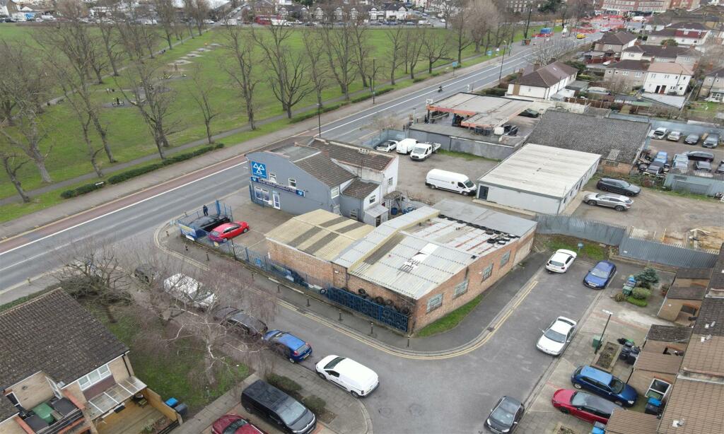 Additional image 3 of 118 - 120 London Road, Mitcham CR4