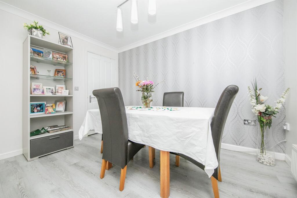 Additional image 8 of Carus Crescent, Highwoods, Colchester