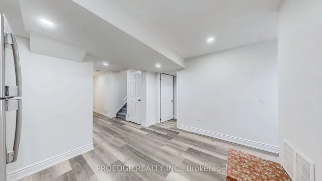 Additional image 6 of 31 Luella Cres