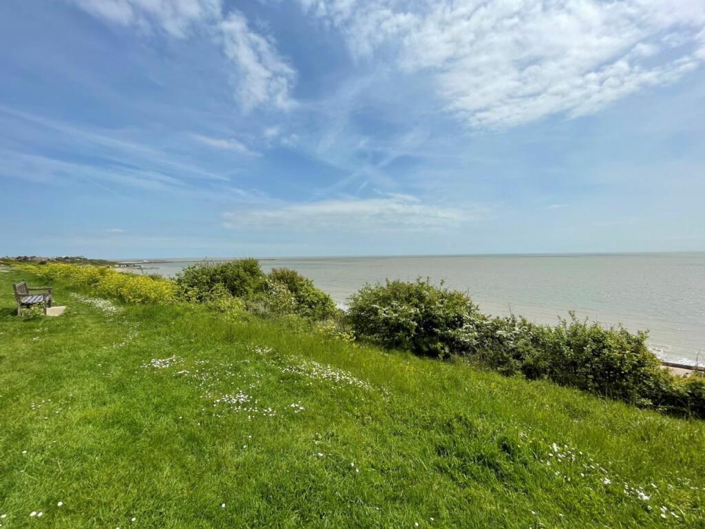 Additional image 19 of CLIFF WAY, FRINTON-ON-SEA