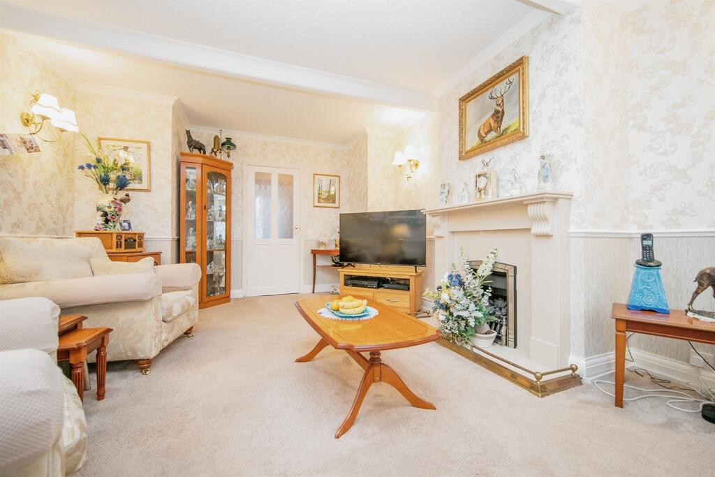 Additional image 6 of The Drive, Dovercourt, Harwich