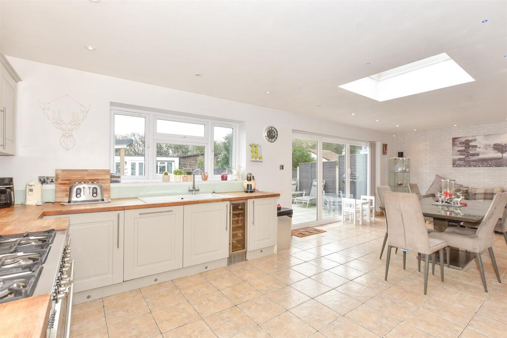 Additional image 5 of Sedge Green, Roydon, Essex