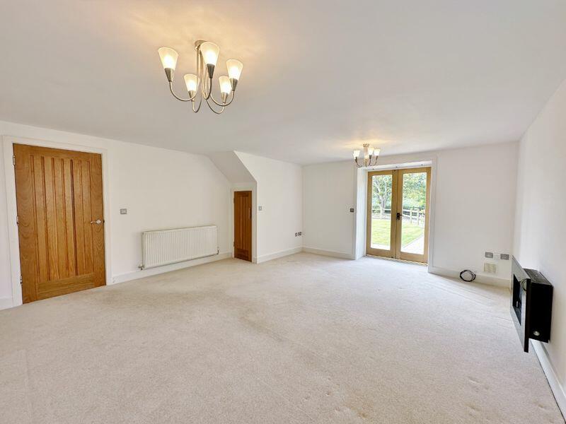 Additional image 10 of Chesnut Farm, Hooton Road, Hooton, Cheshire