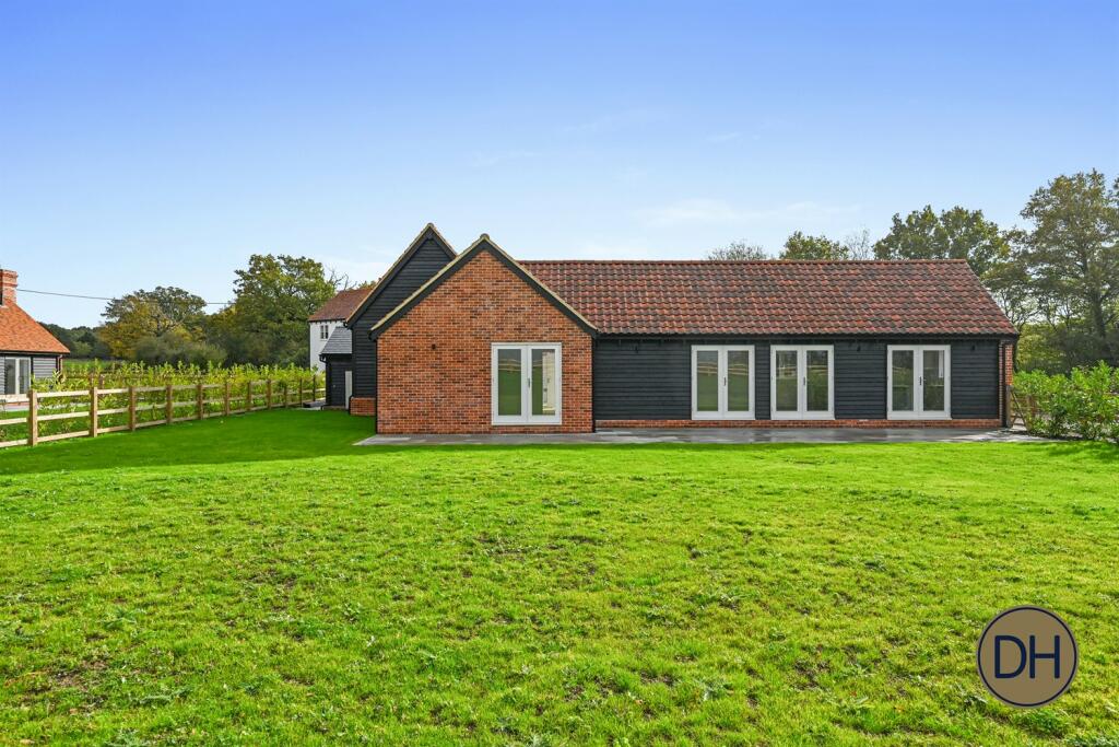 Additional image 29 of Quince Hall Farm, Chelmsford Road, Blackmore, Essex CM4