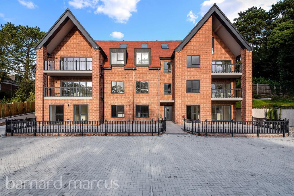 Additional image 12 of Sanderstead Road, South Croydon