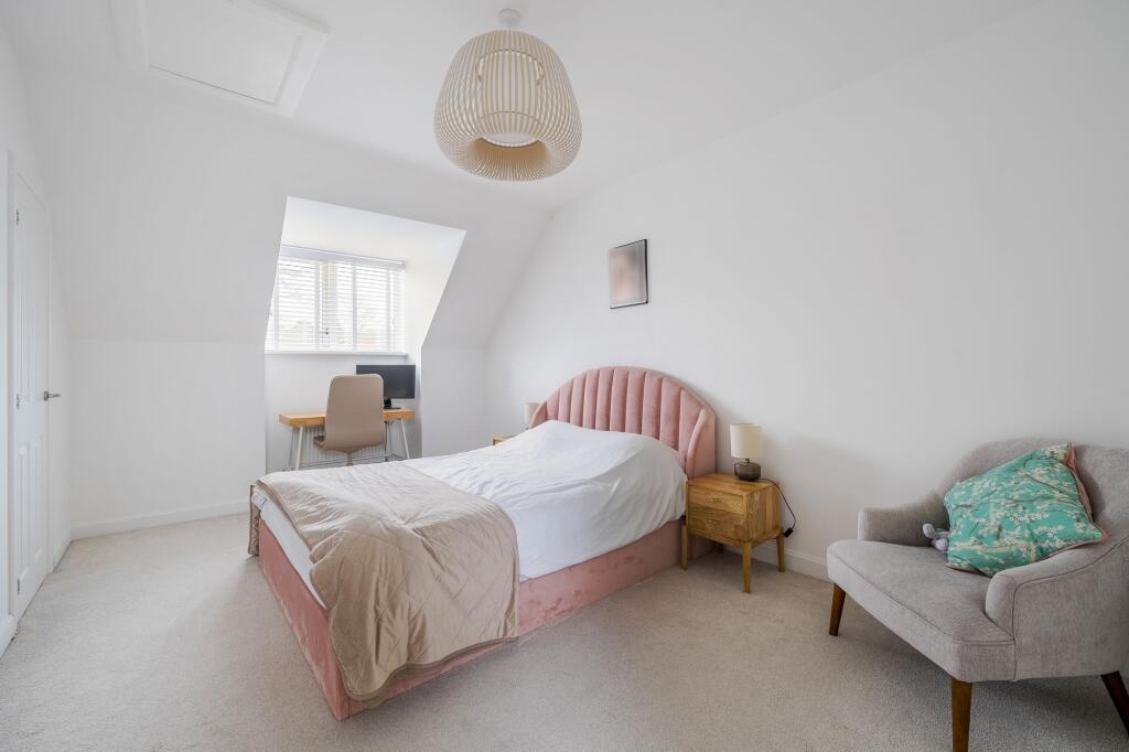 Additional image 9 of Van Brugh Avenue, Coulsdon, CR5