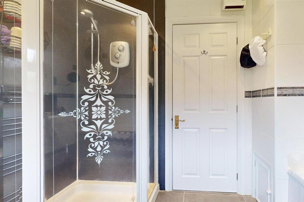 Additional image 24 of Robinsbridge Road, Coggeshall, Colchester