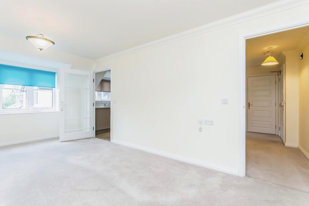 Additional image 10 of Addington Road, South Croydon, CR2