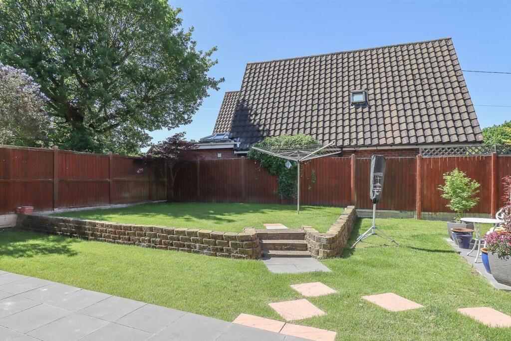 Additional image 4 of Tipps Cross Lane, Hook End, Brentwood