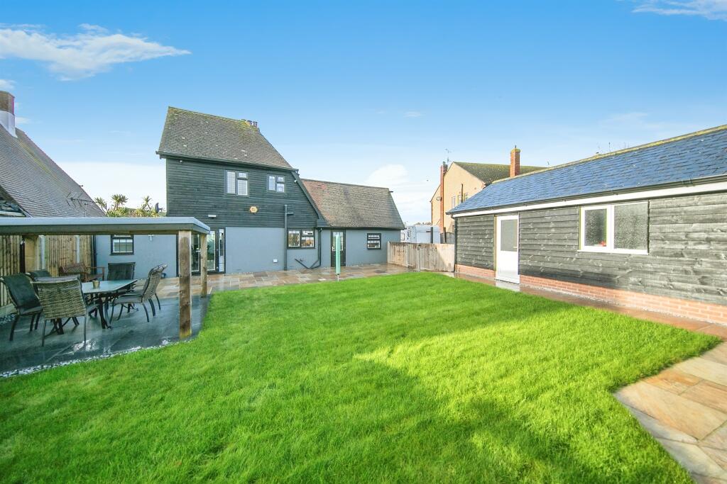 Additional image 17 of The Approach, Clacton-On-Sea