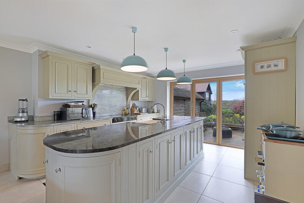 Additional image 21 of Mount End, Theydon Mount