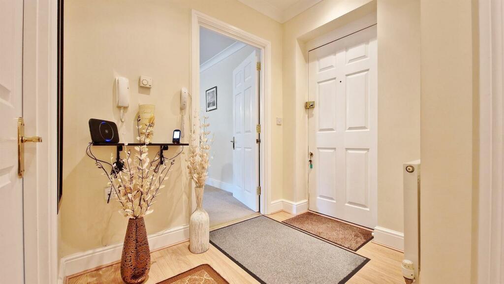 Additional image 4 of Earlswood Lodge, Walton-on-the-Naze