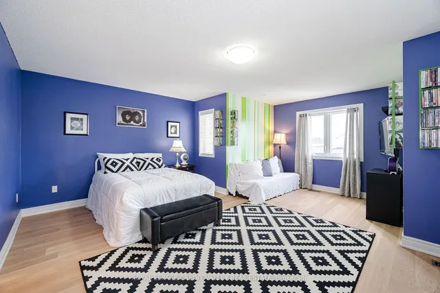 Additional image 15 of 13 Legend Lane