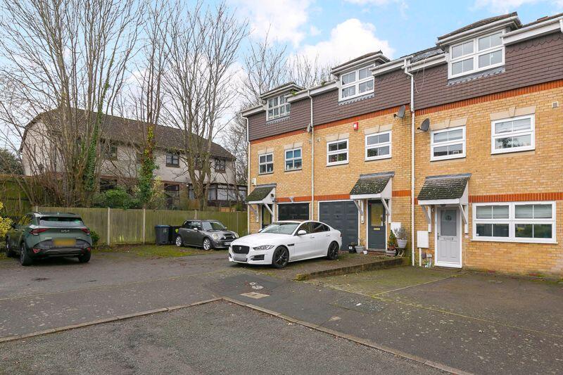 Additional image 7 of Hamond Close, South Croydon