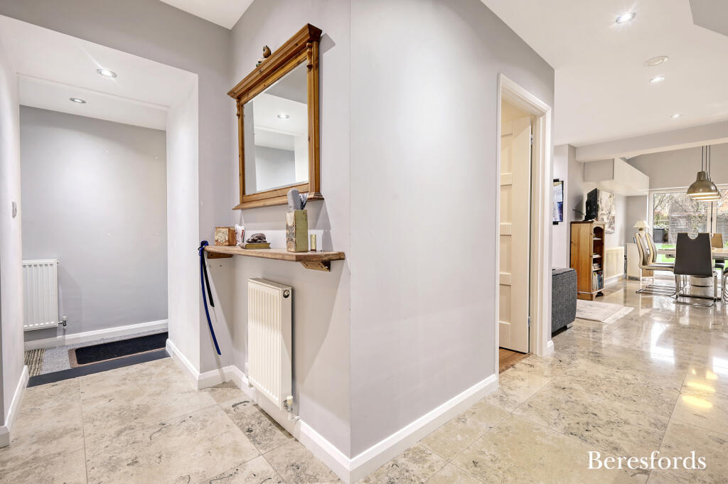 Additional image 4 of Runsell Close, Danbury, CM3