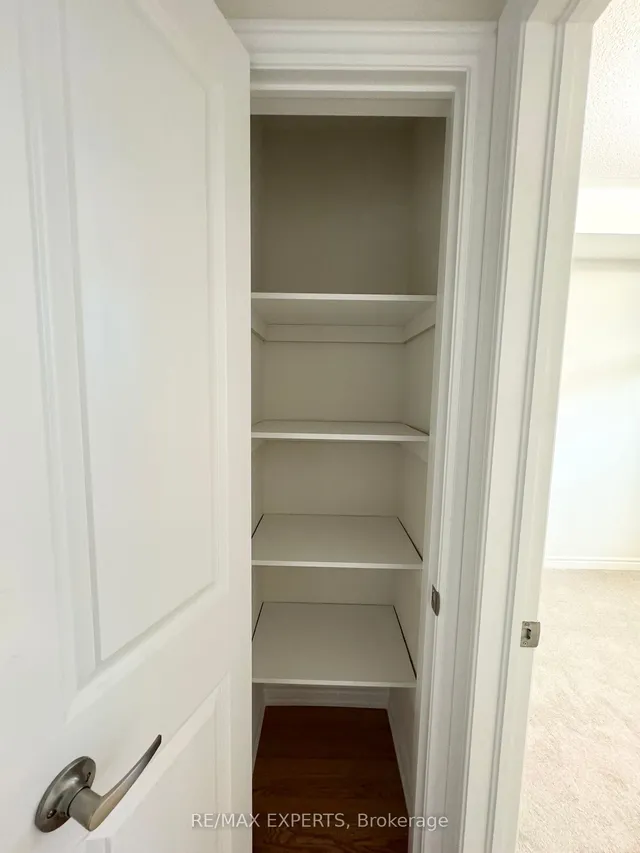 Additional image 17 of 20 Halliford Pl Unit 102