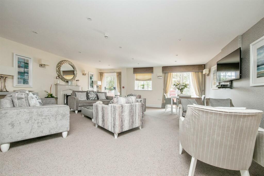 Additional image 21 of Hadleigh Road, Frinton-On-Sea