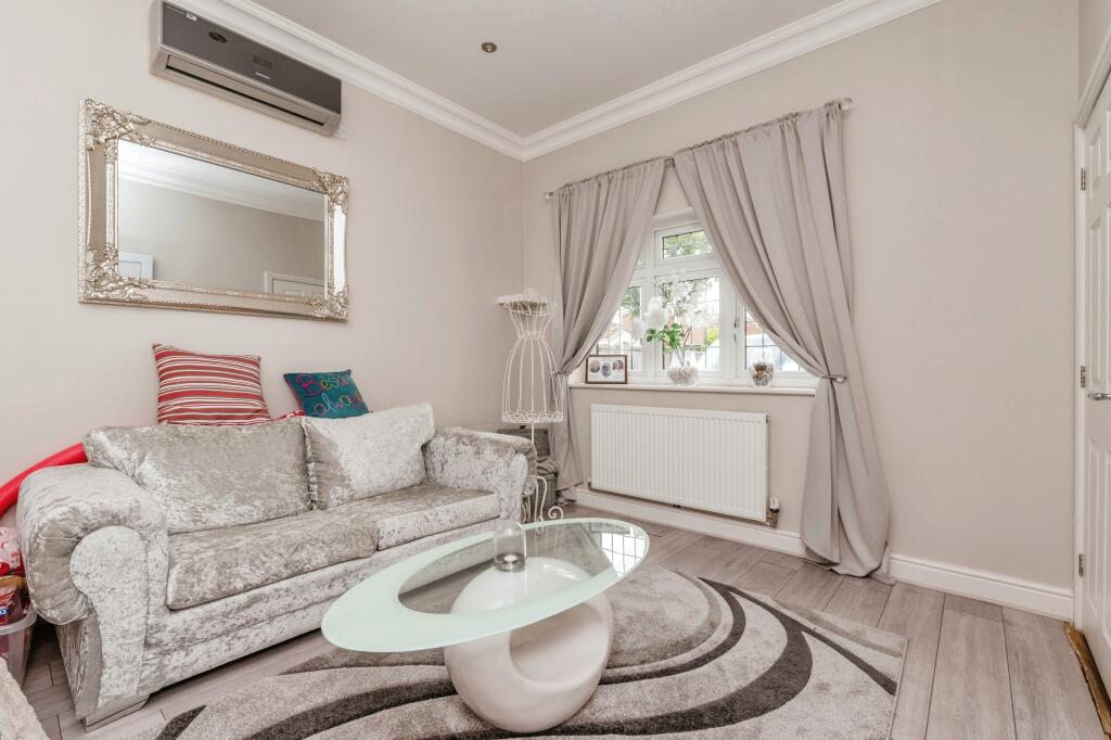 Additional image 7 of Mountnessing Road, Billericay, CM12