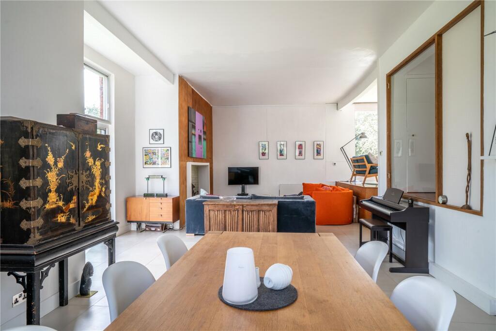 Additional image 4 of Broxted, Dunmow, Essex, CM6