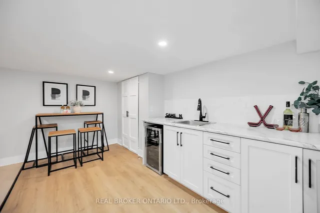 Additional image 35 of 34 Earl Haig Ave