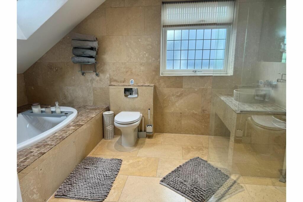 Additional image 16 of Mountnessing Road, Billericay, CM12