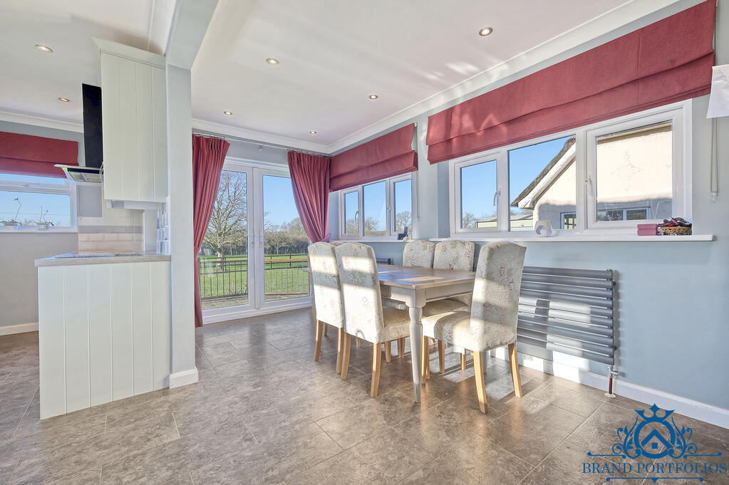 Additional image 16 of Blind Lane, CM2