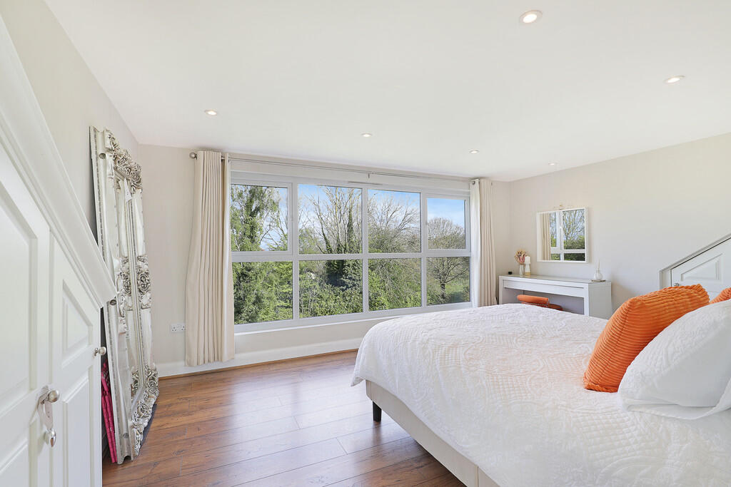 Additional image 13 of The Magpies, Epping Green