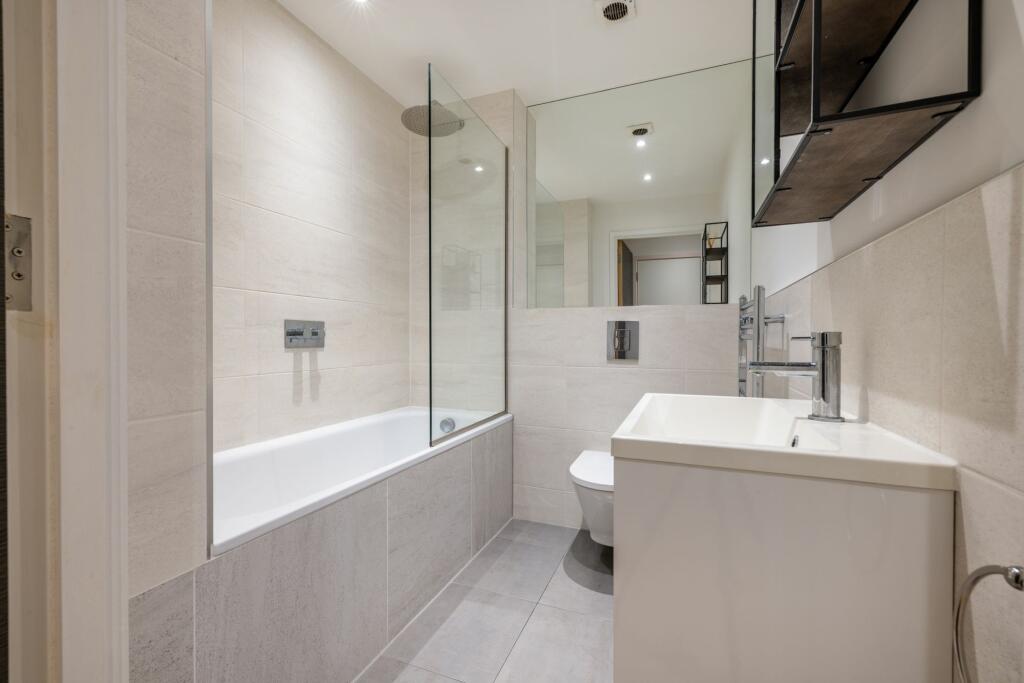 Additional image 7 of The Drive, Coulsdon, CR5