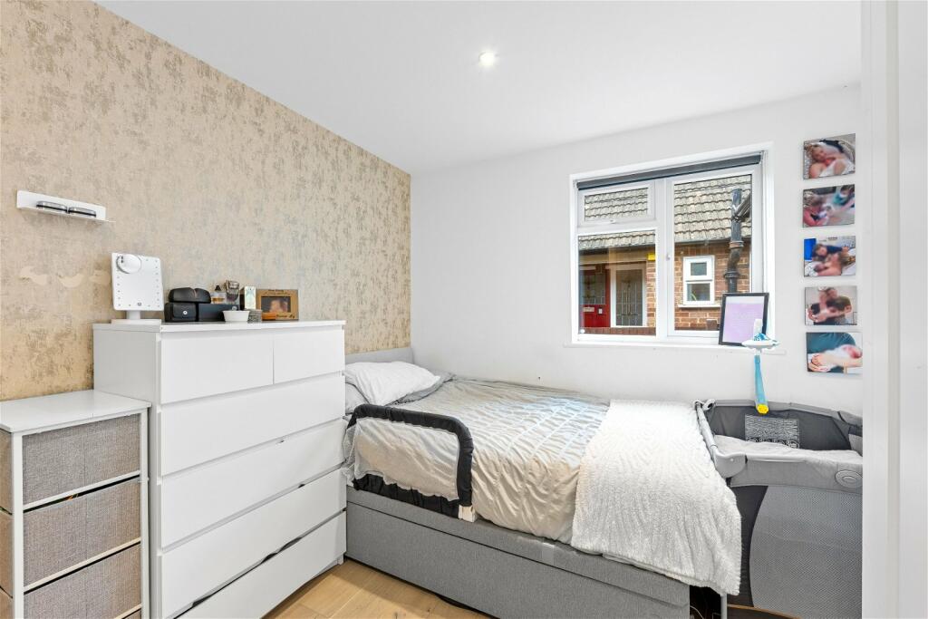 Additional image 20 of Caterham Drive, Coulsdon, CR5 1JQ