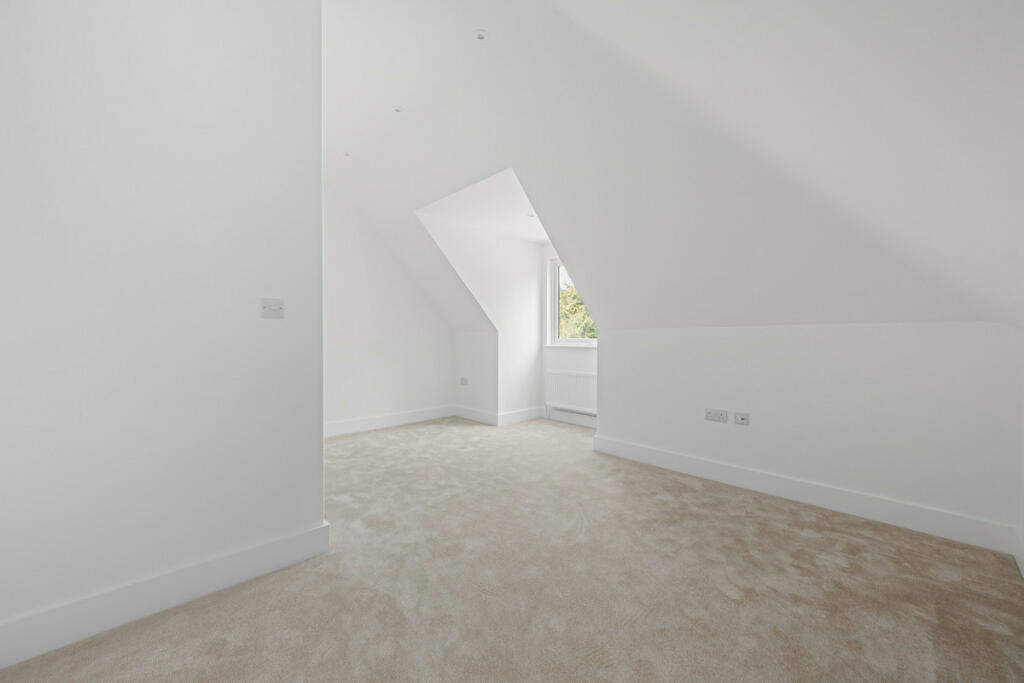 Additional image 17 of Briton Hill, South Croydon, CR2