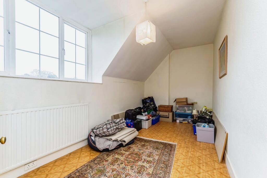 Additional image 11 of Birdhurst Gardens, South Croydon, CR2