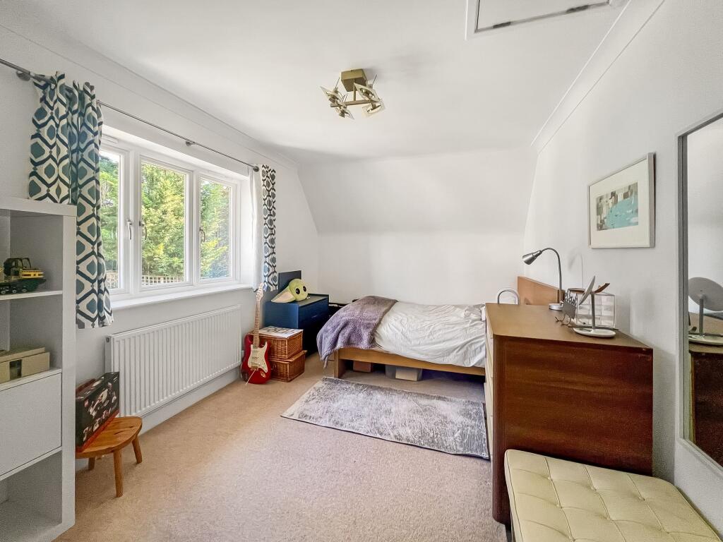 Additional image 15 of Chynham Place, South Croydon, CR2