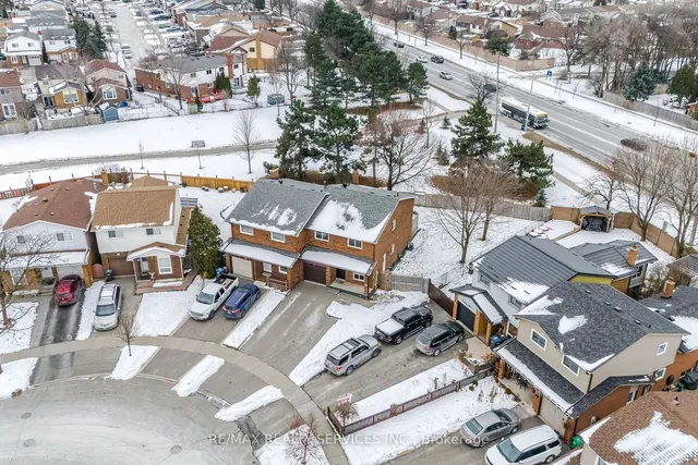 Additional image 40 of 76 Simmons Blvd