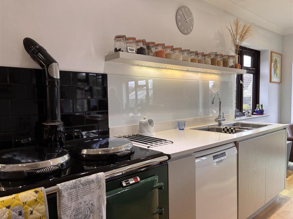 Additional image 12 of Windmill Road, Bradfield