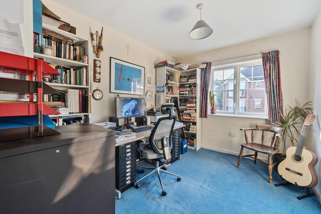 Additional image 6 of Eothen Close, CATERHAM, CR3