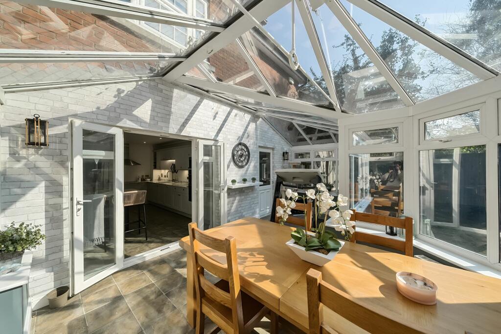 Additional image 26 of West Parkside, Warlingham, CR6