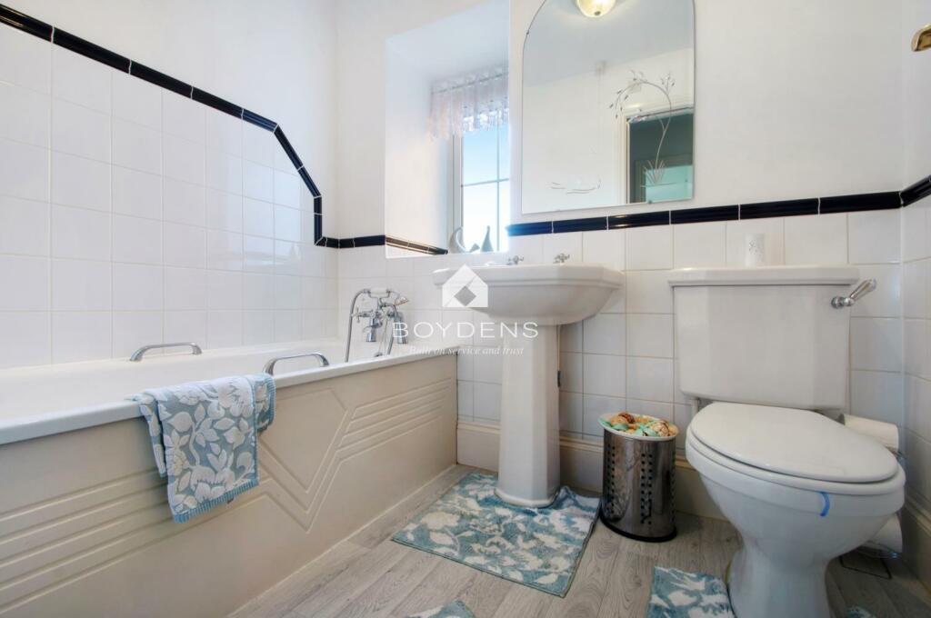 Additional image 8 of THE GRAND, FRINTON ON SEA