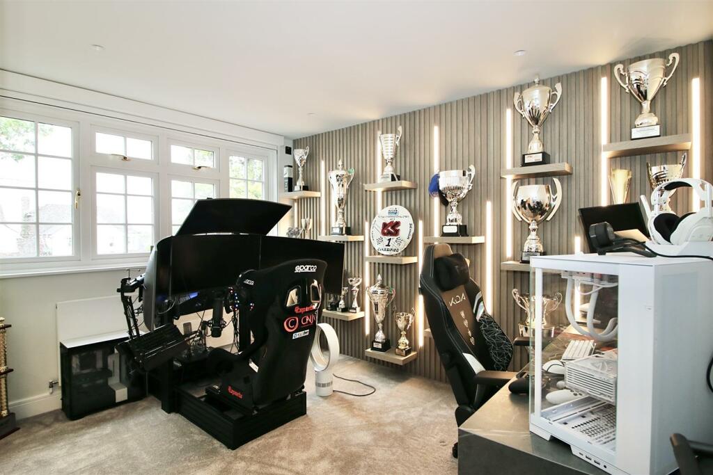 Additional image 17 of Norsey Road, Billericay