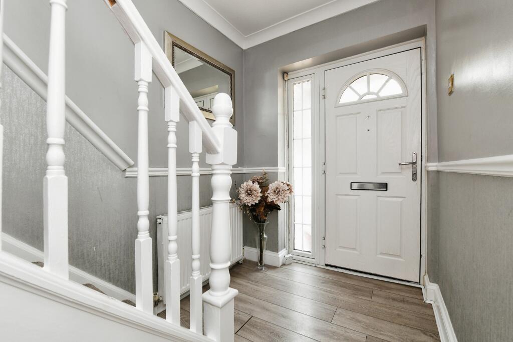 Additional image 8 of Balmoral Close, Billericay, CM11