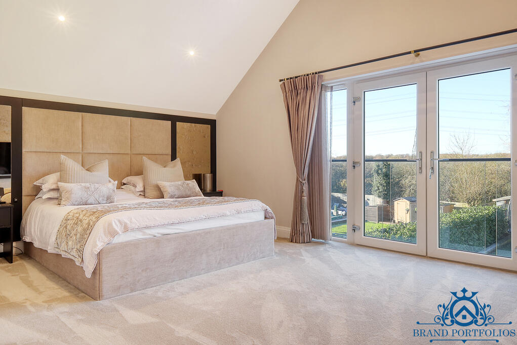 Additional image 14 of Southend Road, Howe Green, CM2