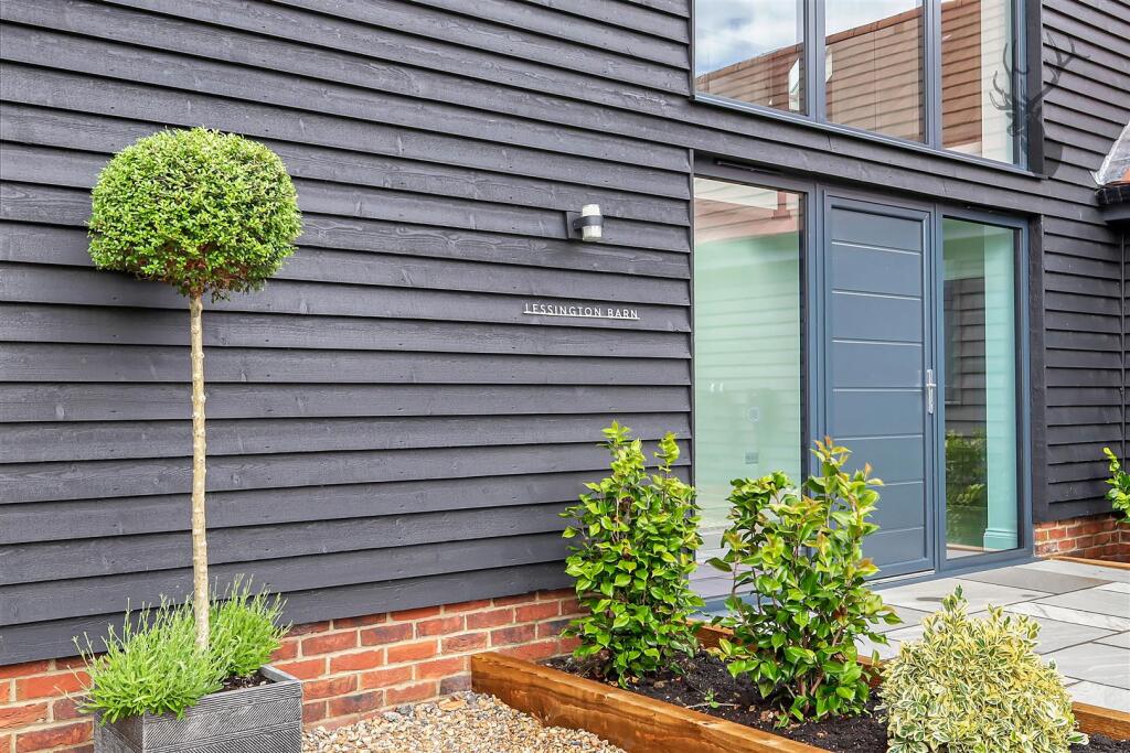 Additional image 38 of Lessington Barn, Theydon Mount