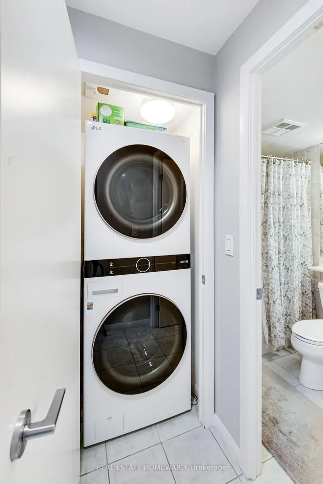 Additional image 16 of 219 Fort York Blvd Unit 720