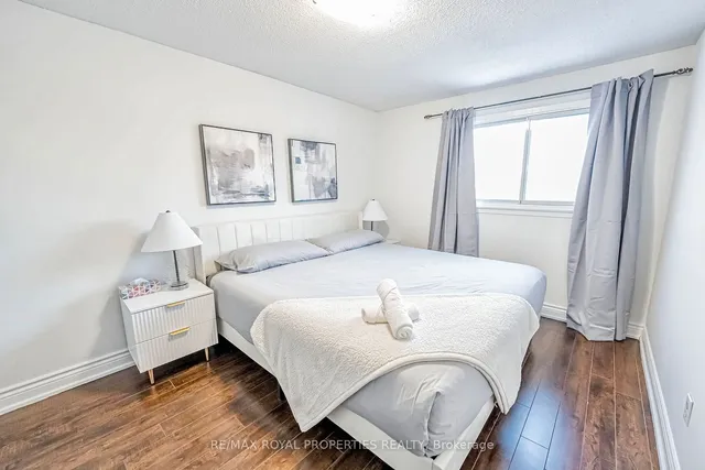 Additional image 20 of 58 Crittenden Sq