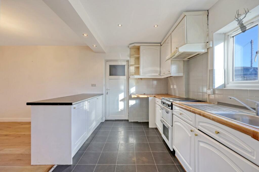 Additional image 6 of Centre Drive, Epping