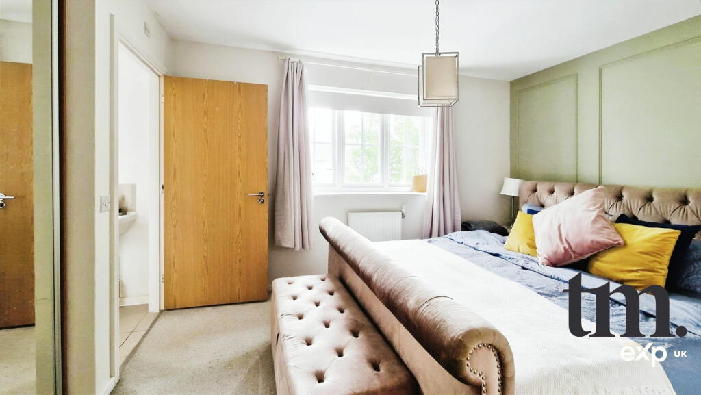 Additional image 8 of Farmer Close, Little Canfield, Dunmow, CM6 1HX