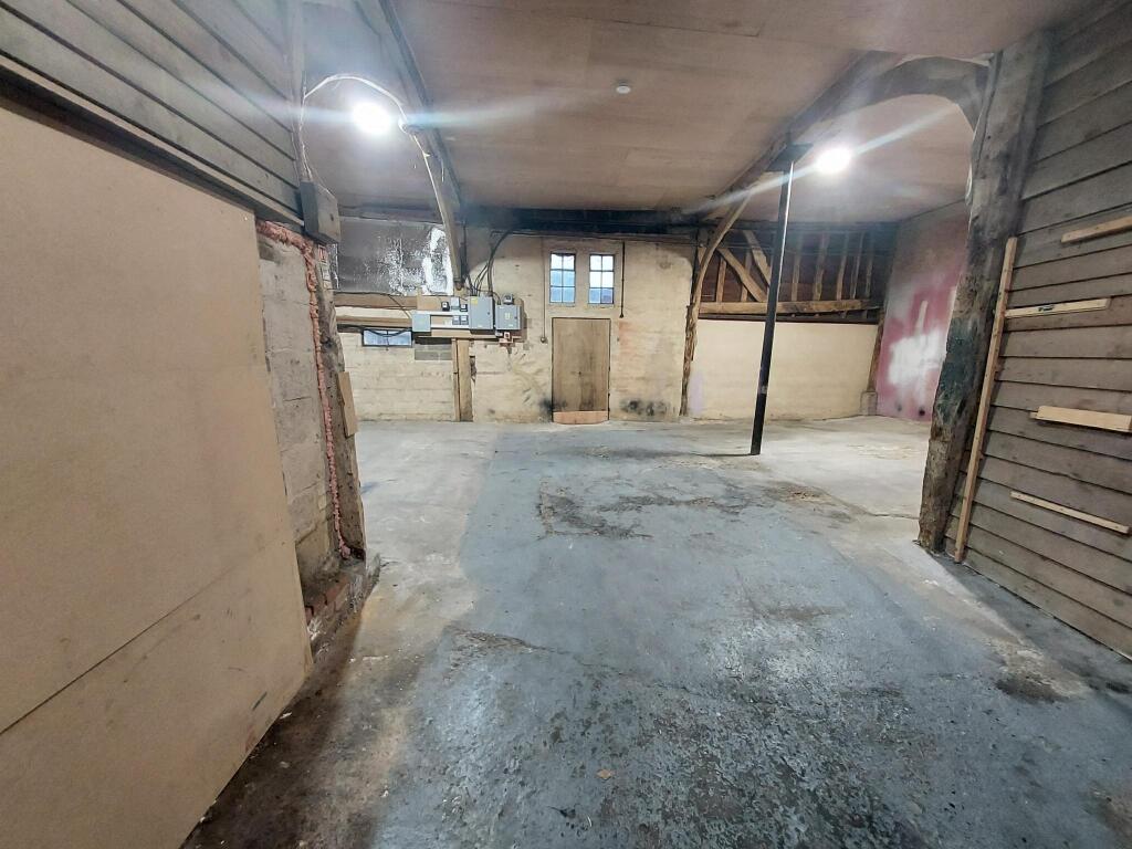 Additional image 5 of Ongar