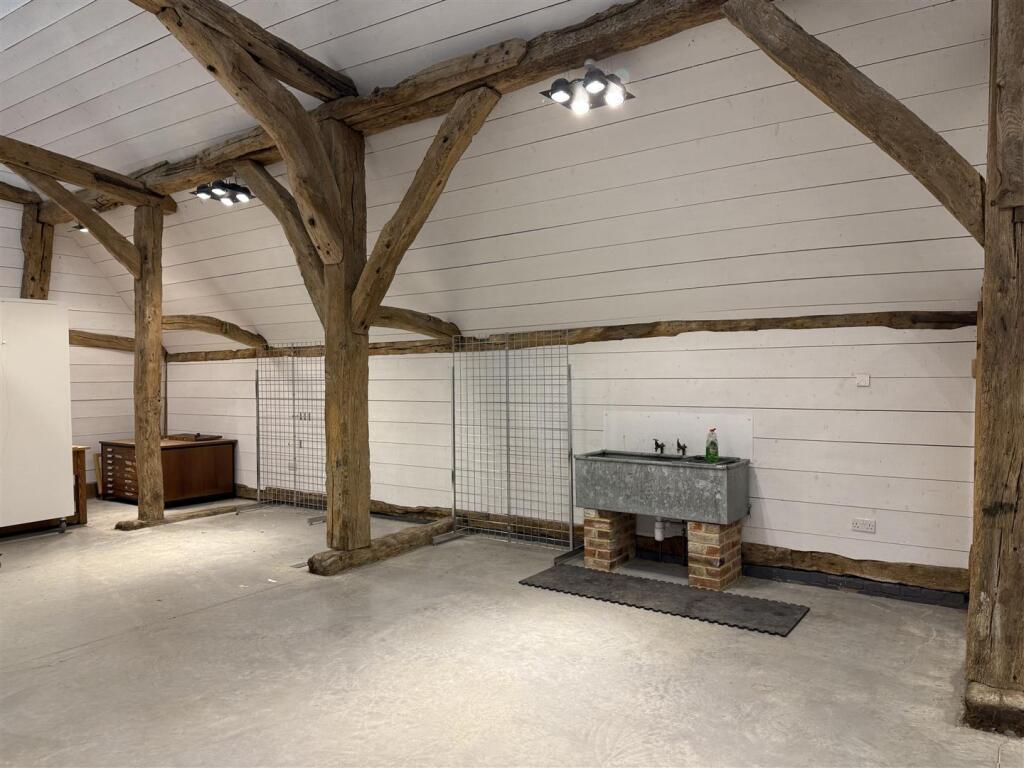 Additional image 5 of Barley Barn, Slamseys, Great Notley