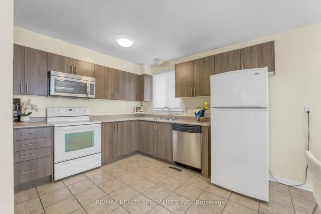 Additional image 27 of 198 Folkstone Cres